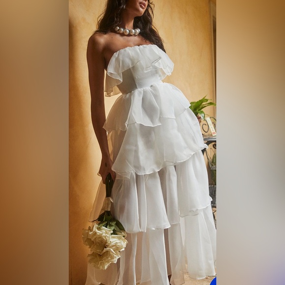 Selfie Leslie Dresses & Skirts - NWT Selfie Leslie Oceana Maxi Dress